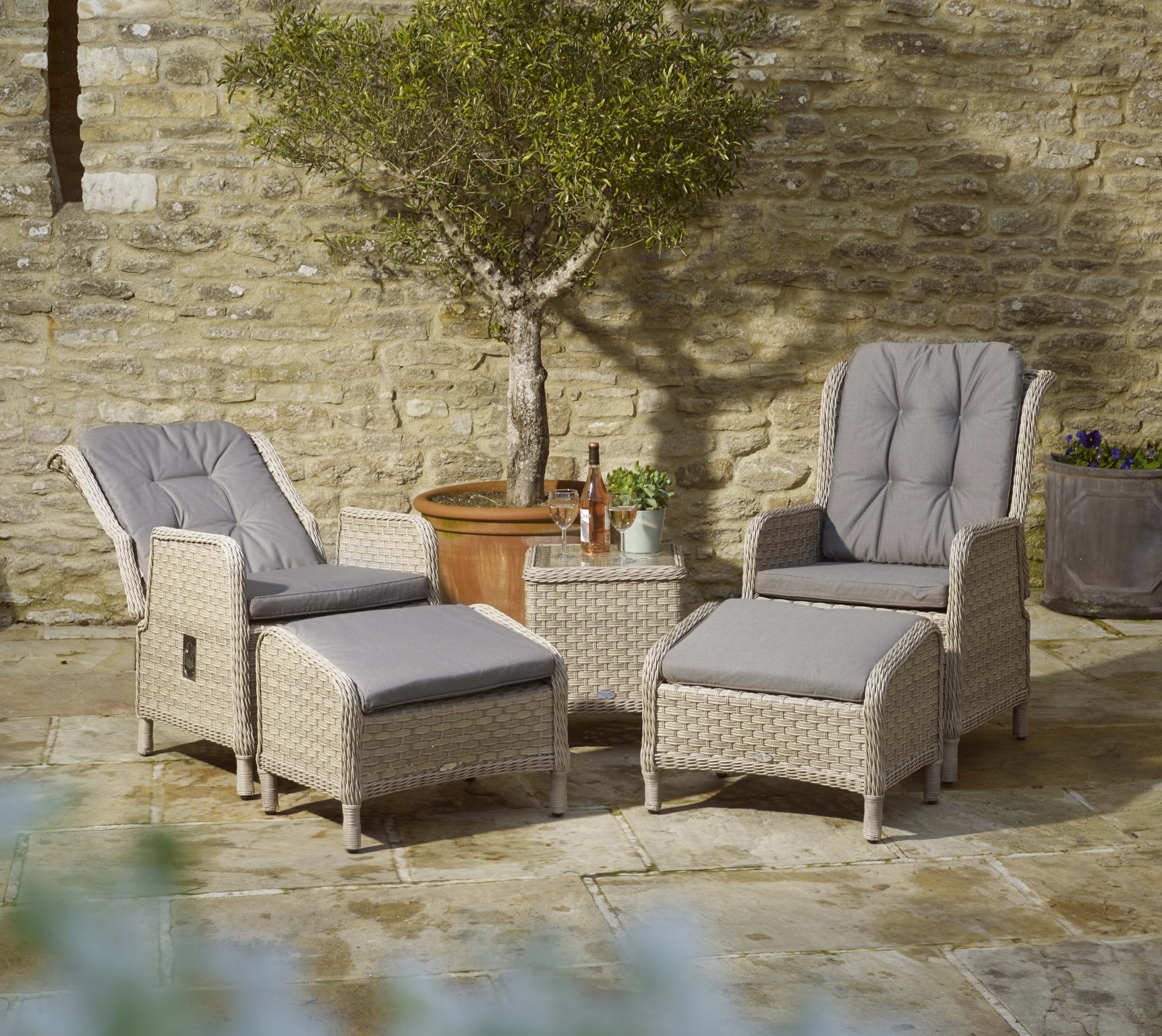 bramblecrest recliner set