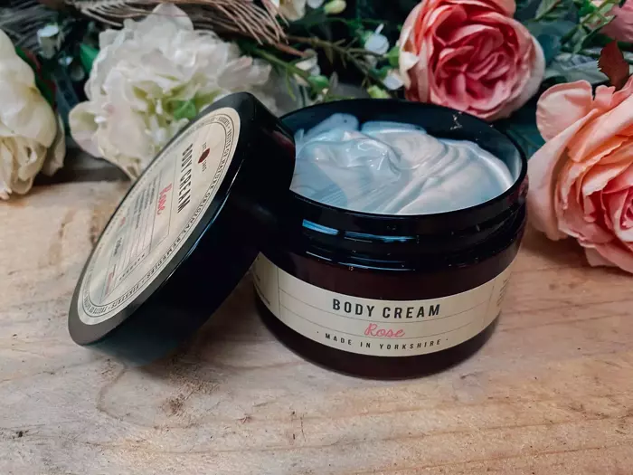 Body Cream - Rose - 250ml - image 3
