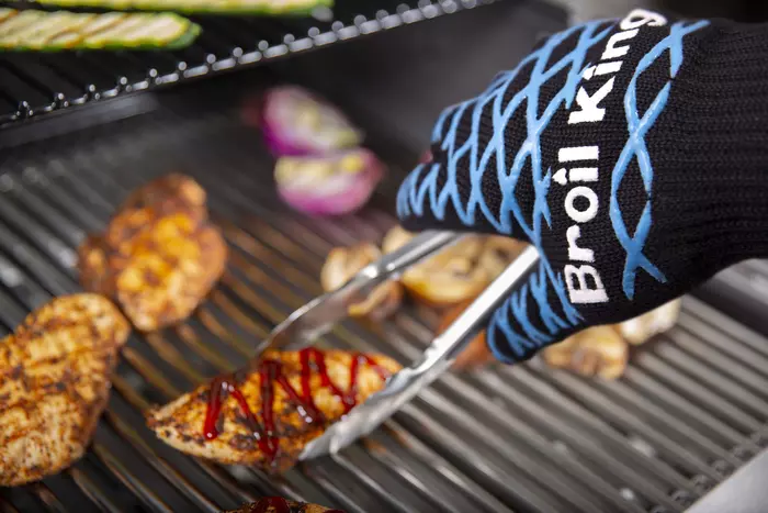 Broil King Grilling Mitts - image 5