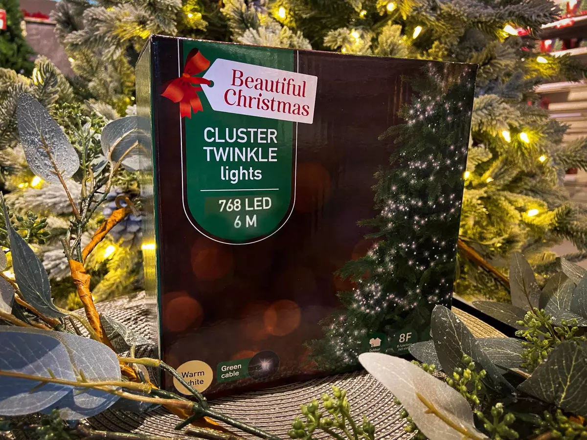 LED Cluster Twinkle - Warm White - 768 - image 2
