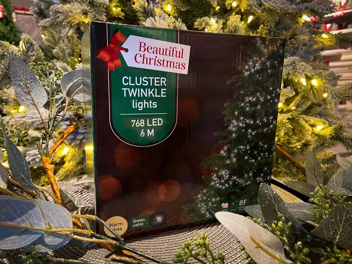 LED Cluster Twinkle - Warm White - 768 - image 2
