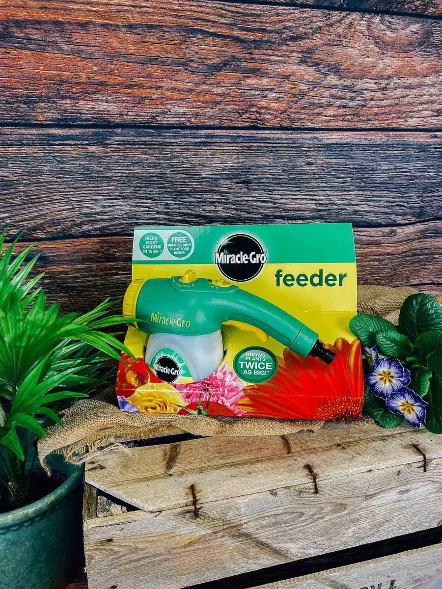 MiracleGro Feeder Unit Frosts