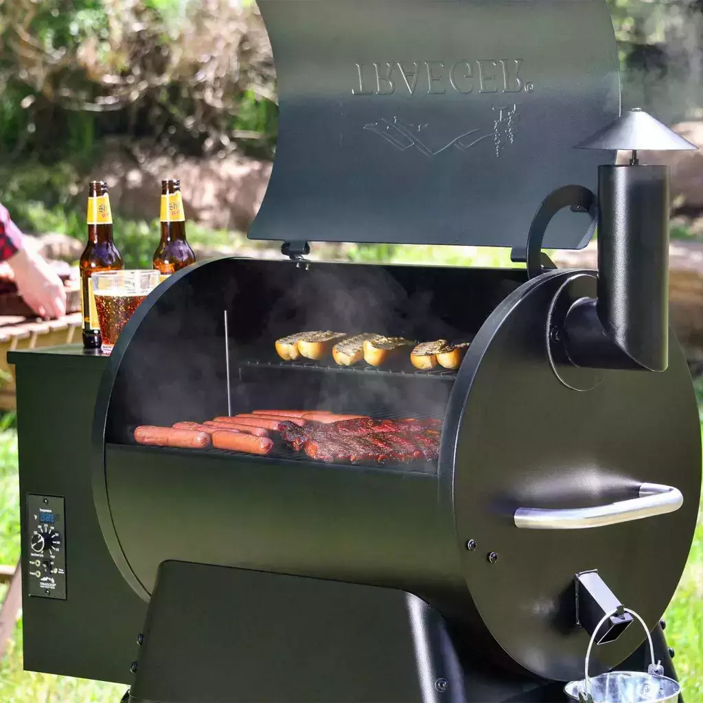 Traeger Pro Series 22 Blue Frosts